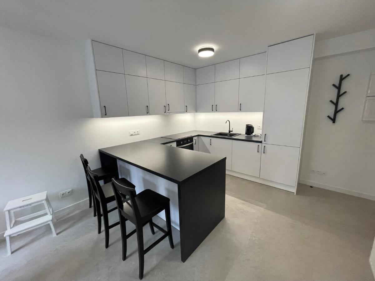 Apartament Smart Kamienica Grochow With Free Parking Varşovia Exterior foto