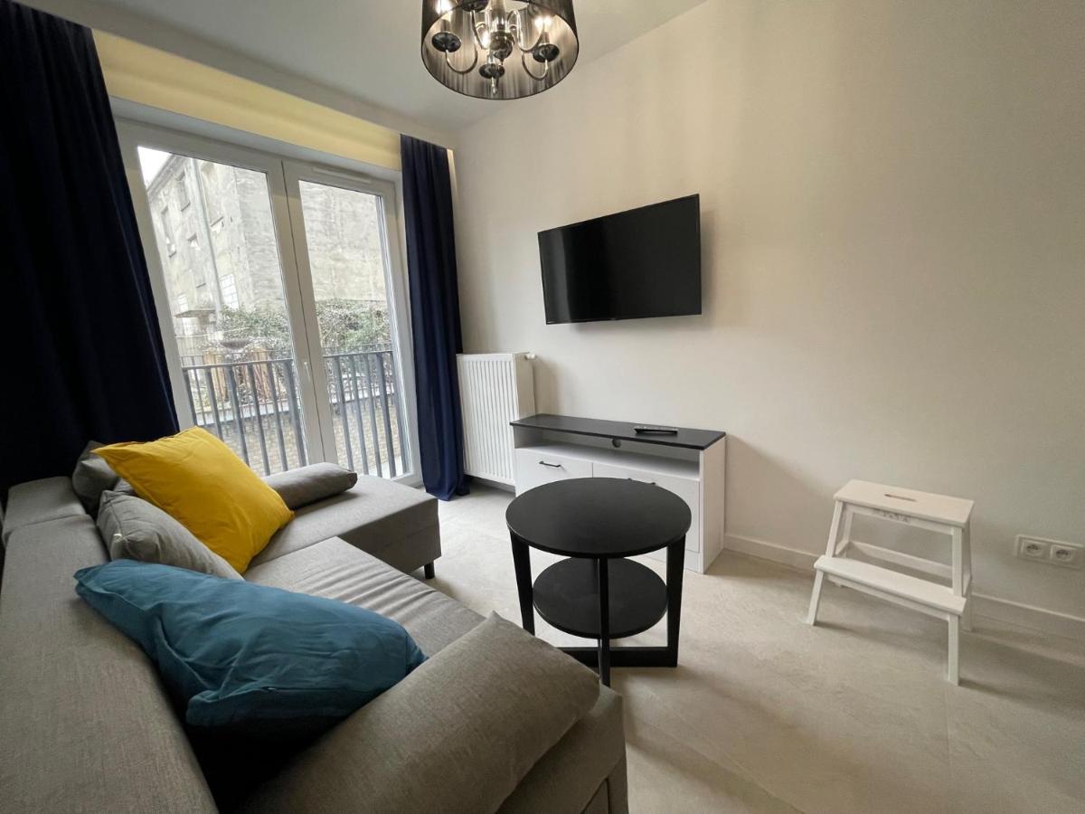 Apartament Smart Kamienica Grochow With Free Parking Varşovia Exterior foto
