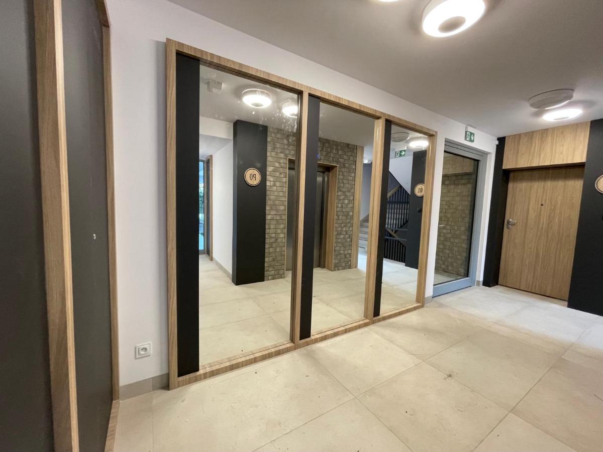 Apartament Smart Kamienica Grochow With Free Parking Varşovia Exterior foto